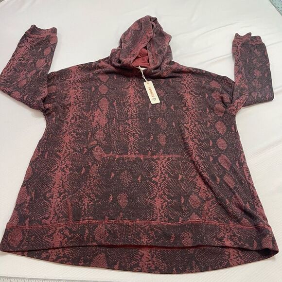 Sundry Red Black Snakeskin Reptile Print Sweatshirt Hoodie Size 1 Small New - Picture 6 of 8
